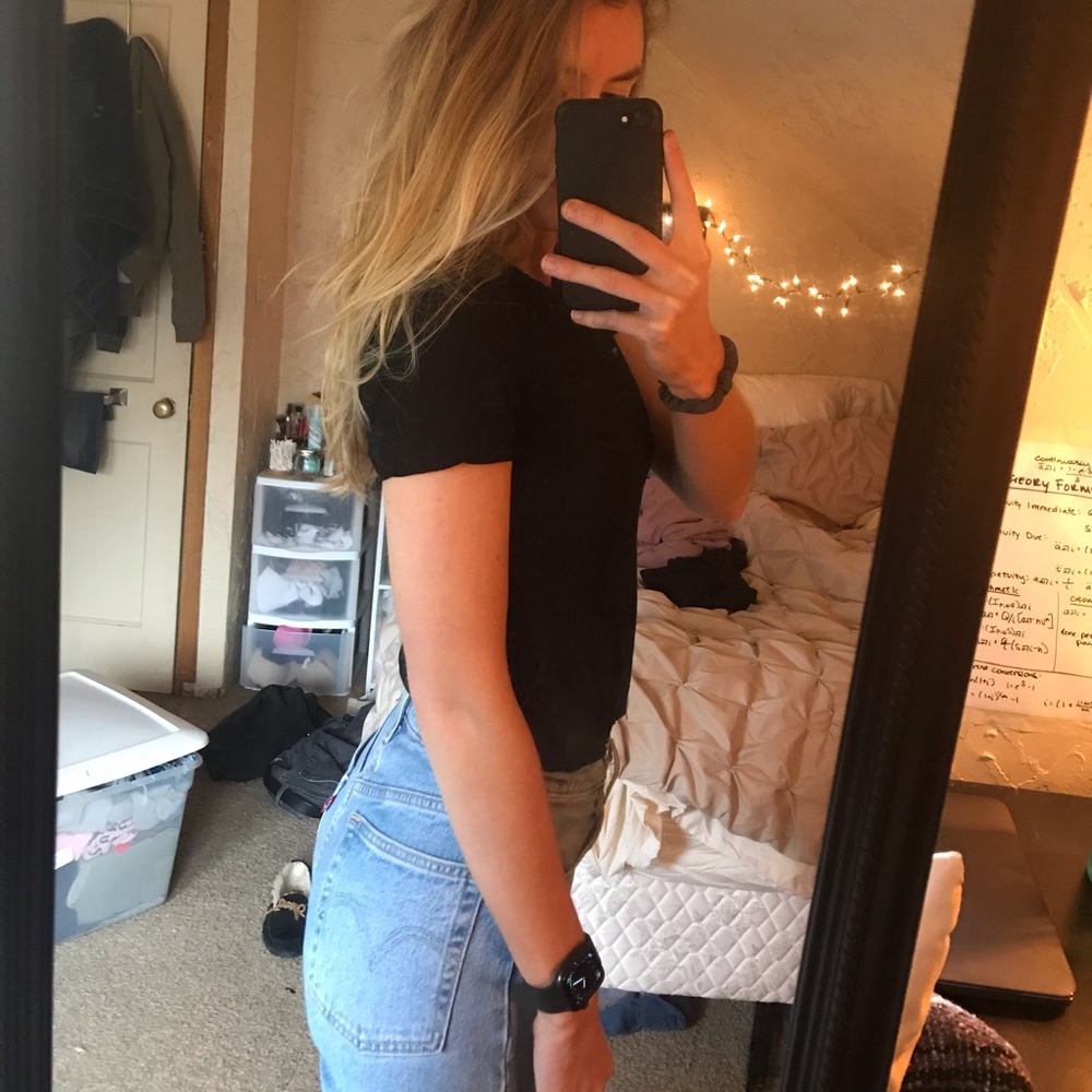 basic black tee - Picture 3 of 5